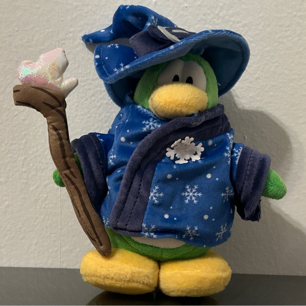 Club Penguin 7” Wizard plush
